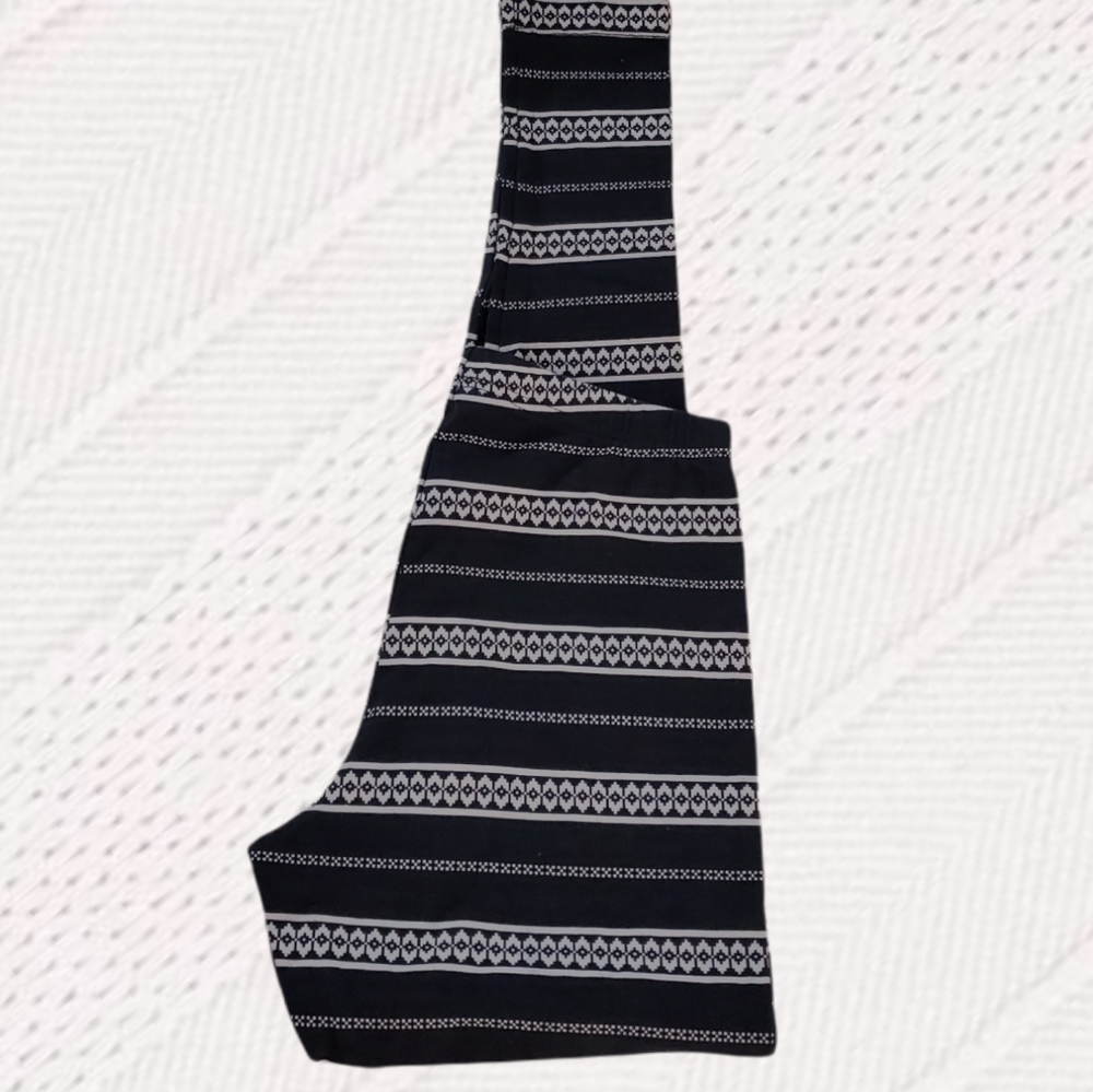 Forever 21• Cotton leggings- black/white stripes- Size S (Fits li…